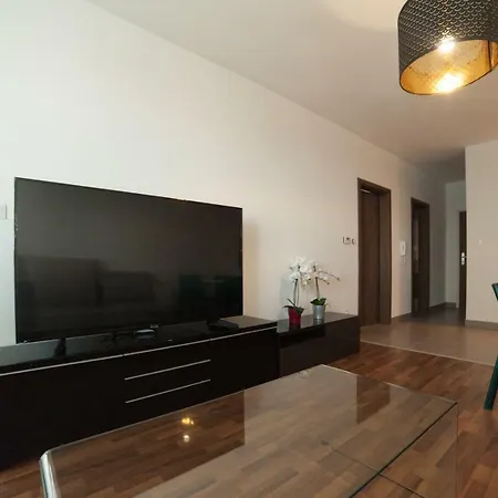 דירה After Eight