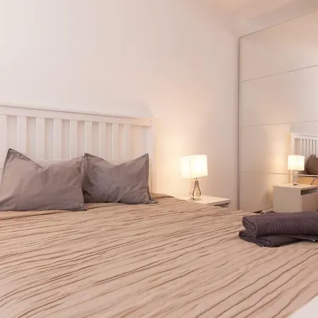 After Eight * ברטיסלאבה